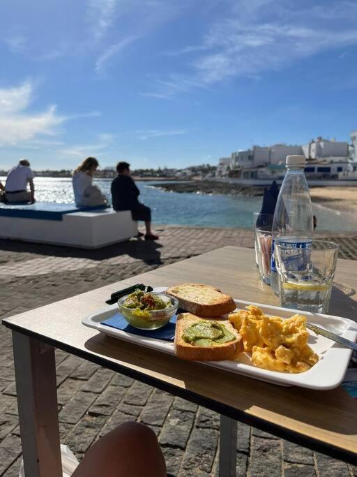 Gilda: Beautiful Spacious Apartment. Seaview From Rooftop Terrace Corralejo Exterior foto